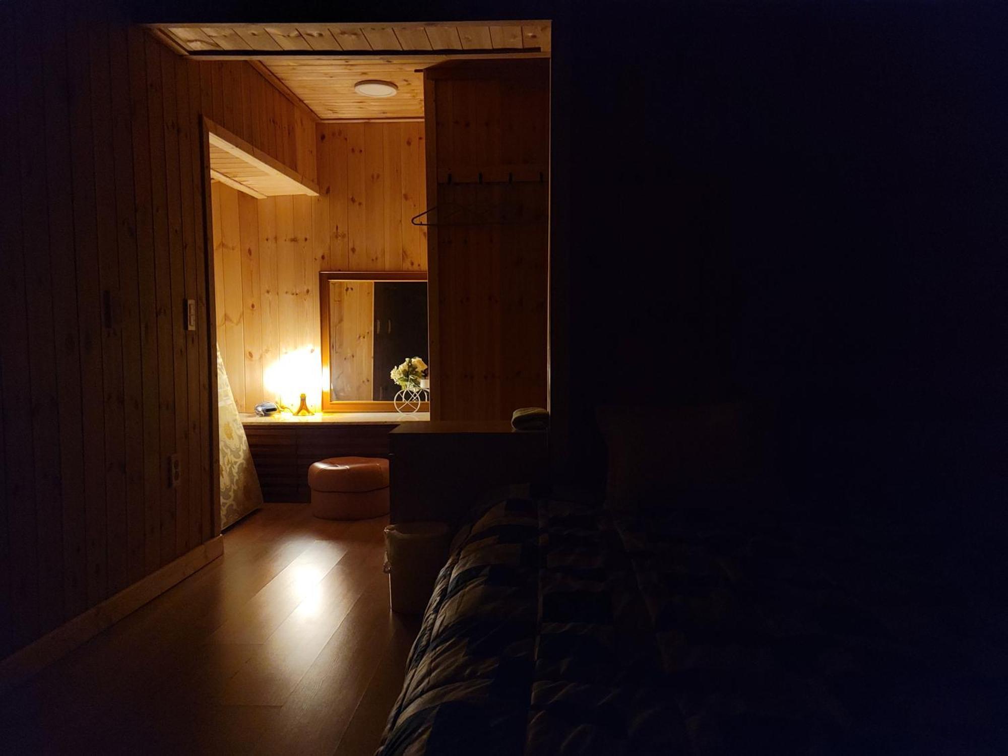 Готель Jeju Vision House Екстер'єр фото