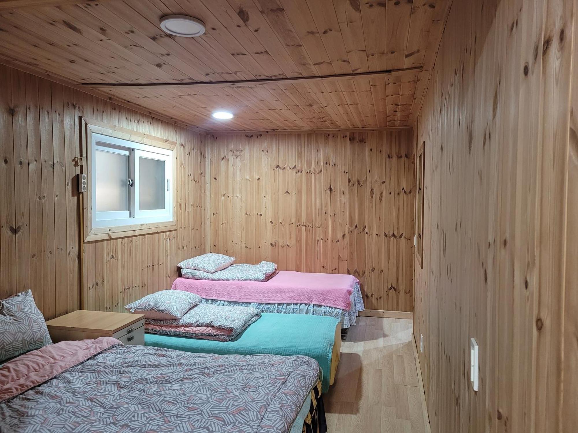 Готель Jeju Vision House Екстер'єр фото